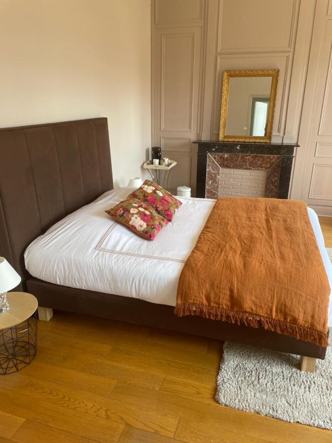 Bed and Breakfast Le Logis D'Anne-Sophie Chuignolles Exterior foto